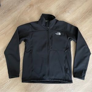 The North Face Men’s Shell Jacket (Small)